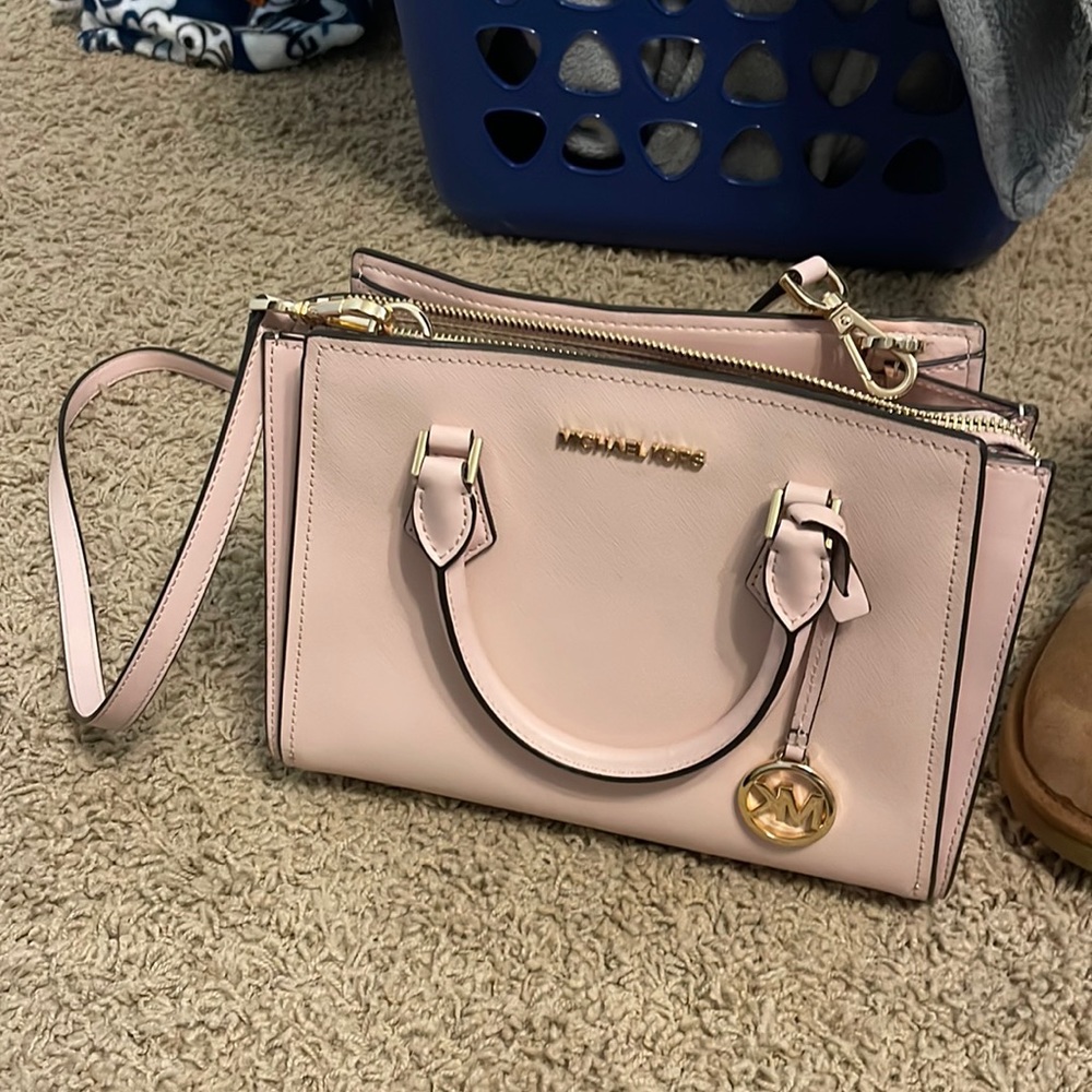 Michael Kors purse